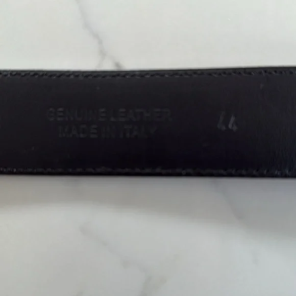 Moschino Black & Gold Belt 39” - Picture 5 of 5